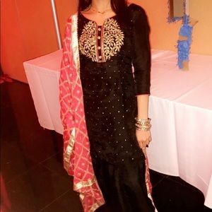 Black salwar suit